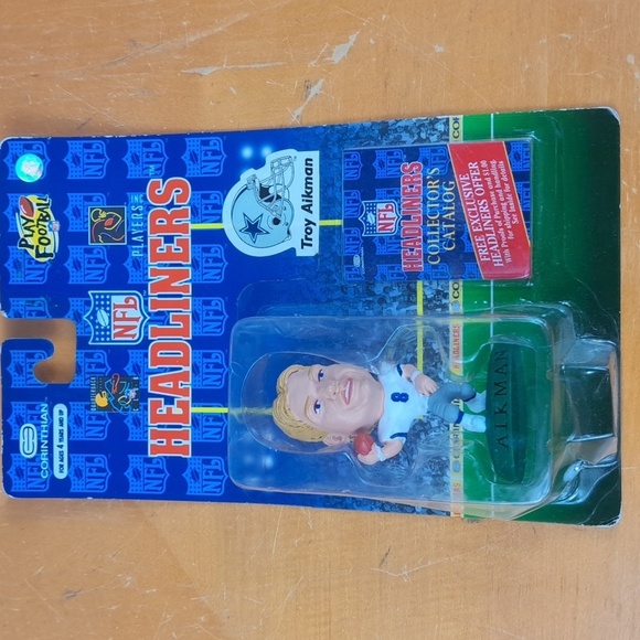 Vintage Dallas Cowboys greats Lot of 4 NFL collectible Starting Lineup figures - Picture 7 of 16